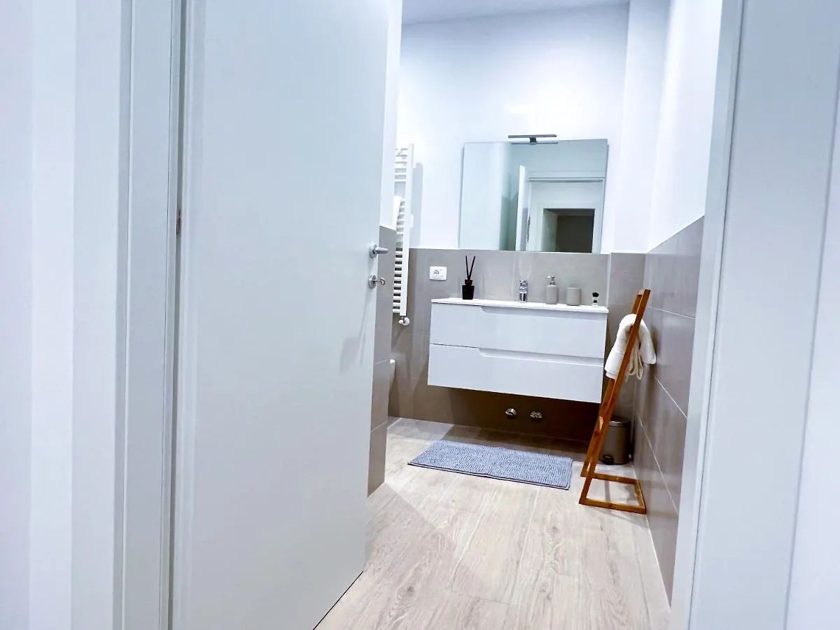 The Boutique Houses Milan - Sapphire Suite Apartment