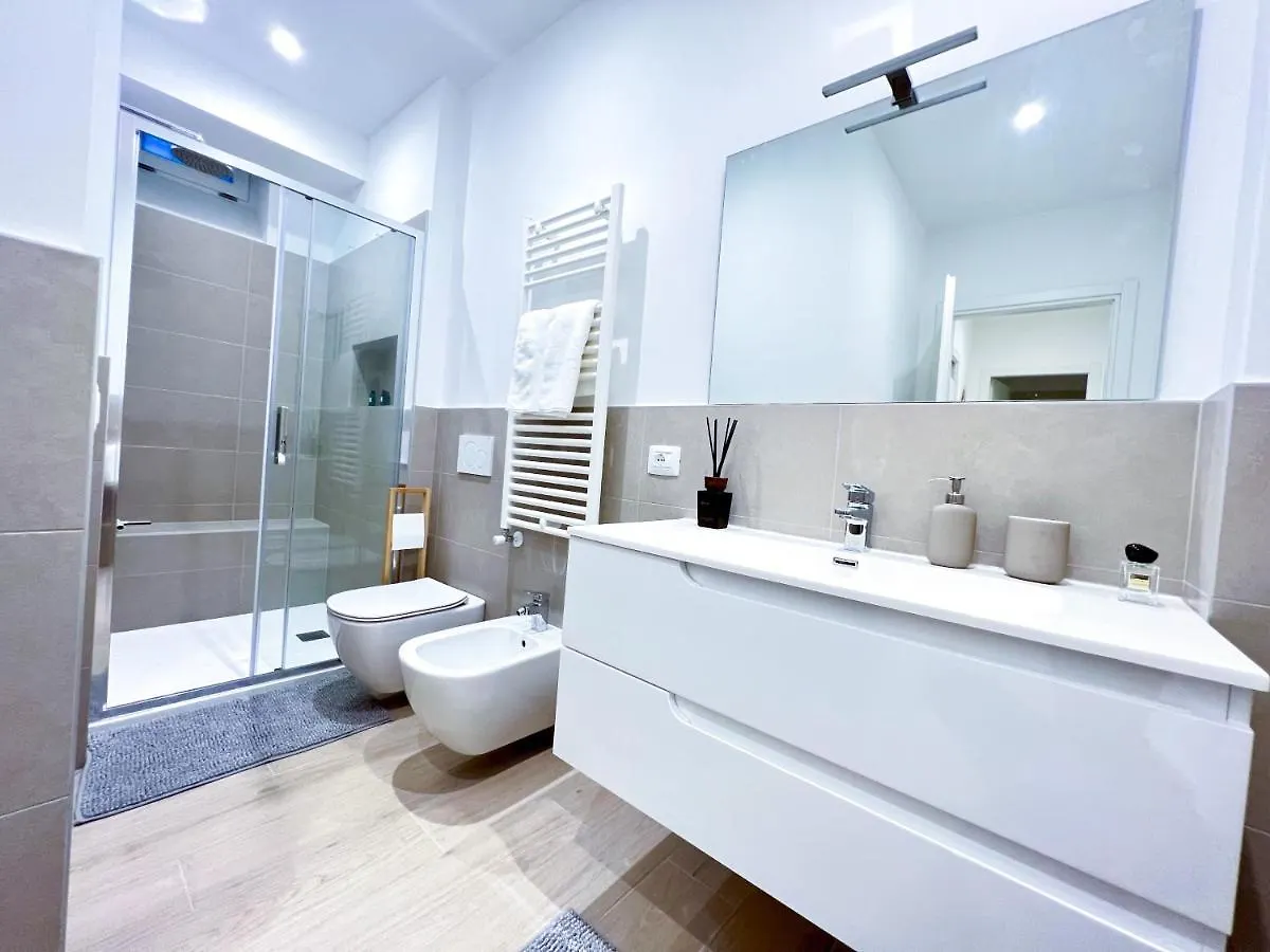 The Boutique Houses Milan - Sapphire Suite Apartment